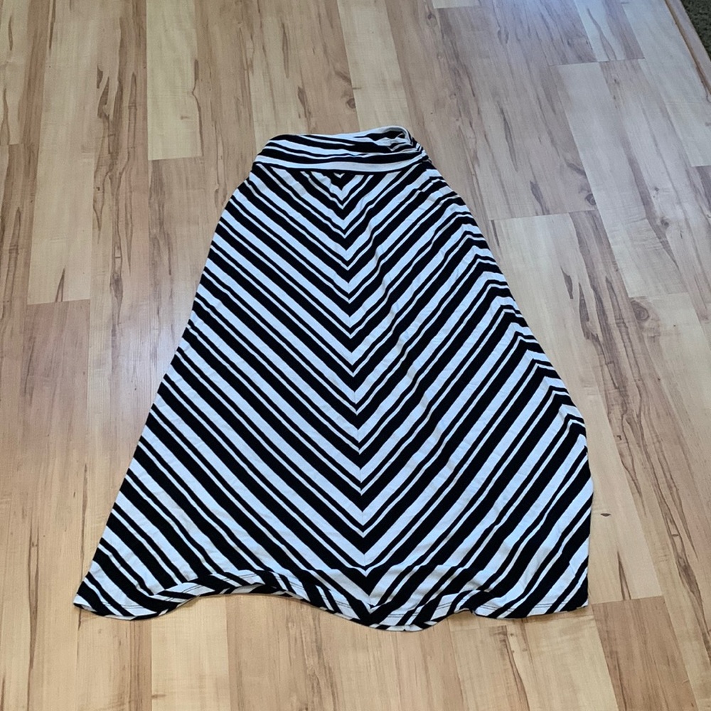 Women’s Small skirt.